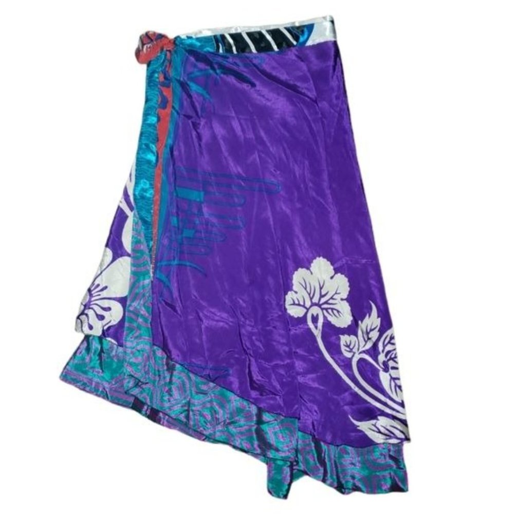 3/$15 Boho Chic Colorful Asymmetrical Wrap Skirt Size XS - Picture 6 of 6
